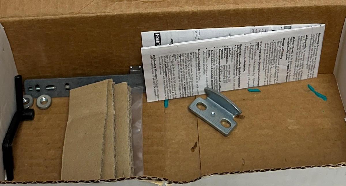 Used JOVENTA DM1.1F / DM11F ROTARY DAMPER ACTUATOR W/ SPRING RETURN 424 24VAC/DC NSMP