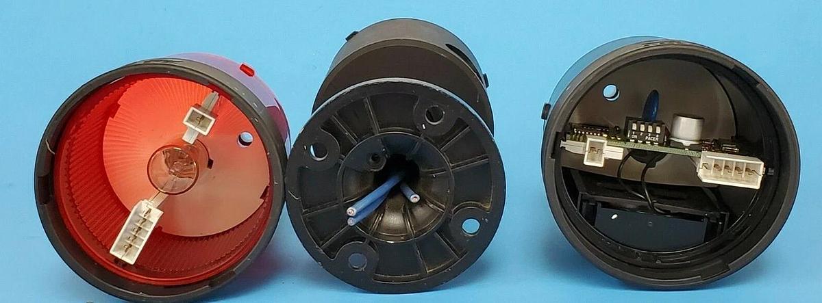 Used TELEMECANIQUE XVB-C21 / XVB-C9B / XVB-C34 STACK LIGHT ASSEMBLY