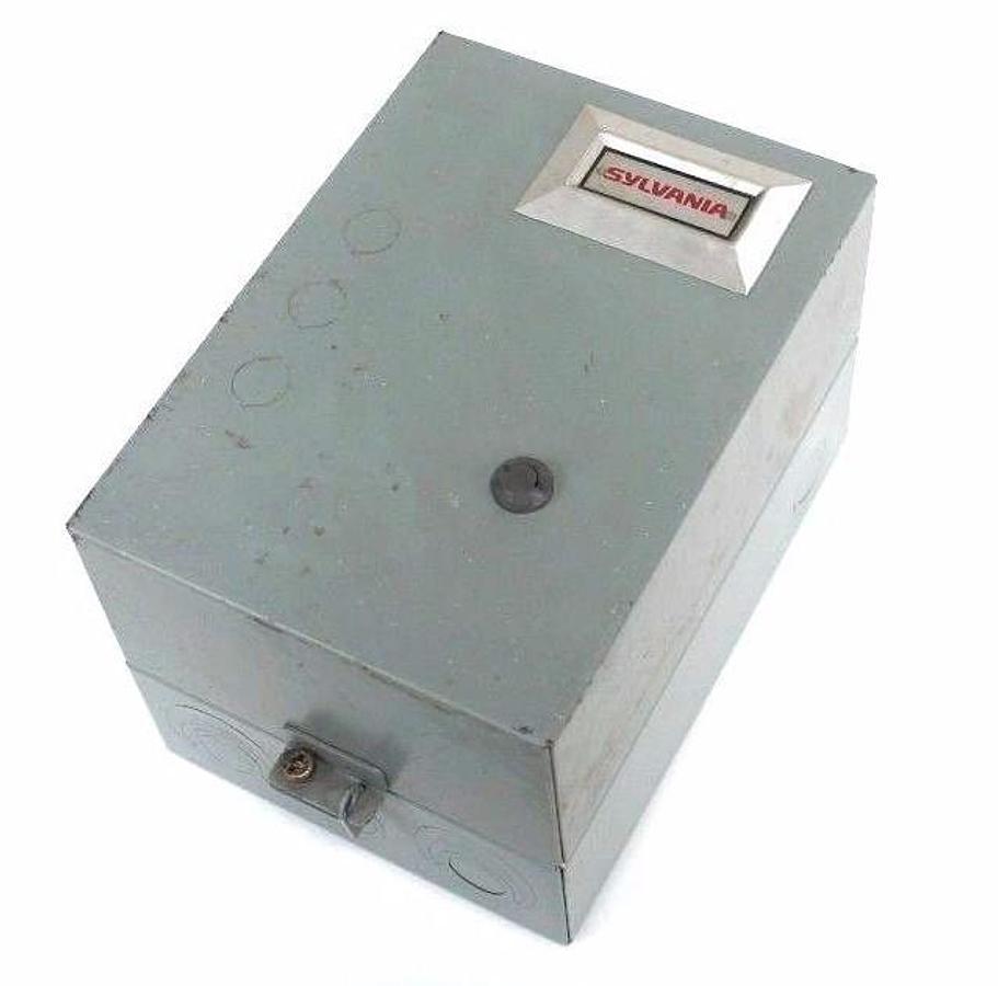 Used SYLVANIA T13U03A TYPE TM SIZE 00 NON REVERSING STARTER 9A 460-575V W/ ENCLOSURE