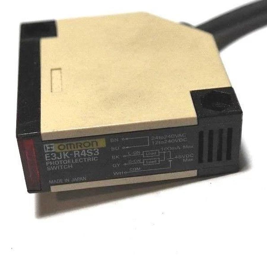 Used OMRON E3JK-R4S3 PHOTOELECTRIC SWITCH 2M, 24-240VAC,12-240VDC, E3JKR4S3