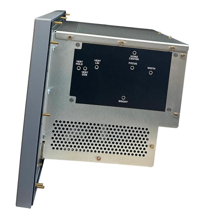 XYCOM 2005 / 97958-021 2000 SERIES INDUSTRIAL WORKSTATION 9" 90-250V .86A NSMP