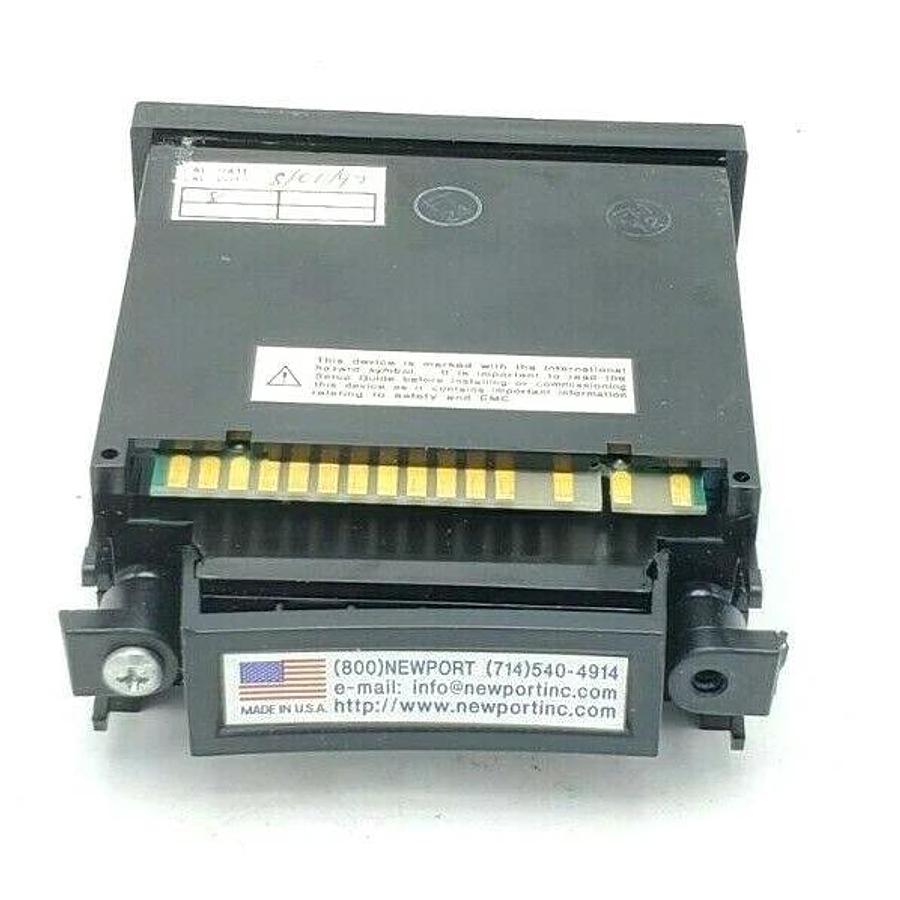 Used NEWPORT ELECTRONICS 201AN-5 DIGITAL VOLTAGE METER 115V 2.4W *MISSING FACEPLATE*