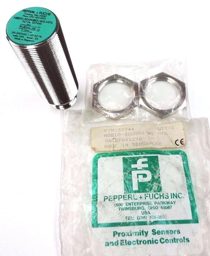 Used NEW PERPPERL + FUCHS NBB10-30GM80-WS-H76 PROXIMITY SWITCH P/N: 30744