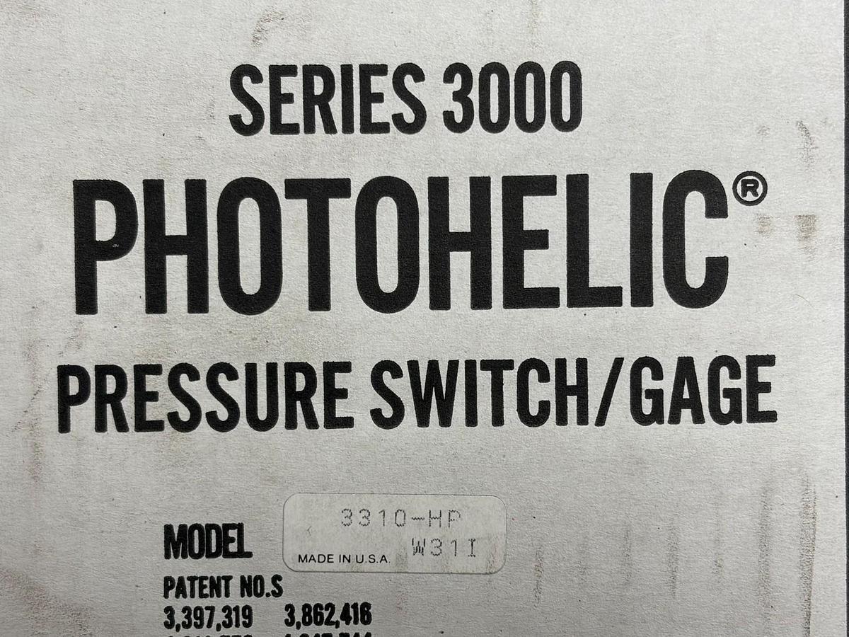 Used Dwyer 3310-HP Photohelic Pressure Switch Gage 5-0-5 Inches Water New Surplus