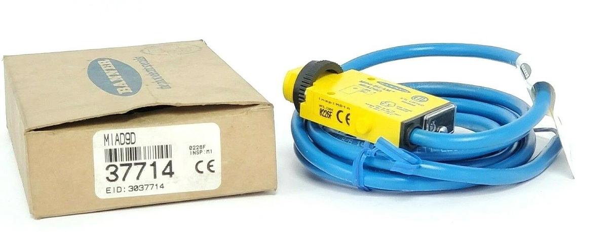 Used NIB BANNER MIAD9D MINI BEAM SENSOR 37714