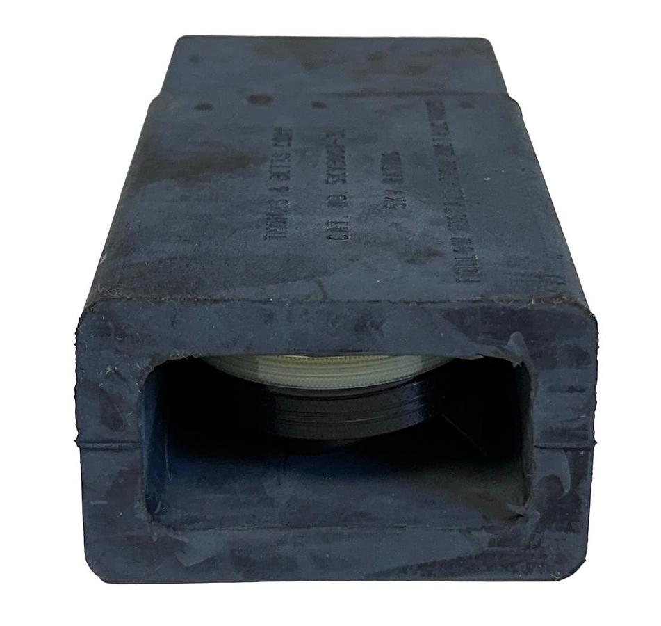 Used NEW THOMAS & BETTS 5KVBOOT-3L / 5KVBOOT3L 5KV INSULATING BOOT PIGTAIL CONNECTOR