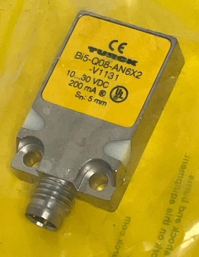 Used Turck Bi5-Q08-AN6X2-V1131 Inductive Proximity Sensor 10-30VDC NPN 5mm