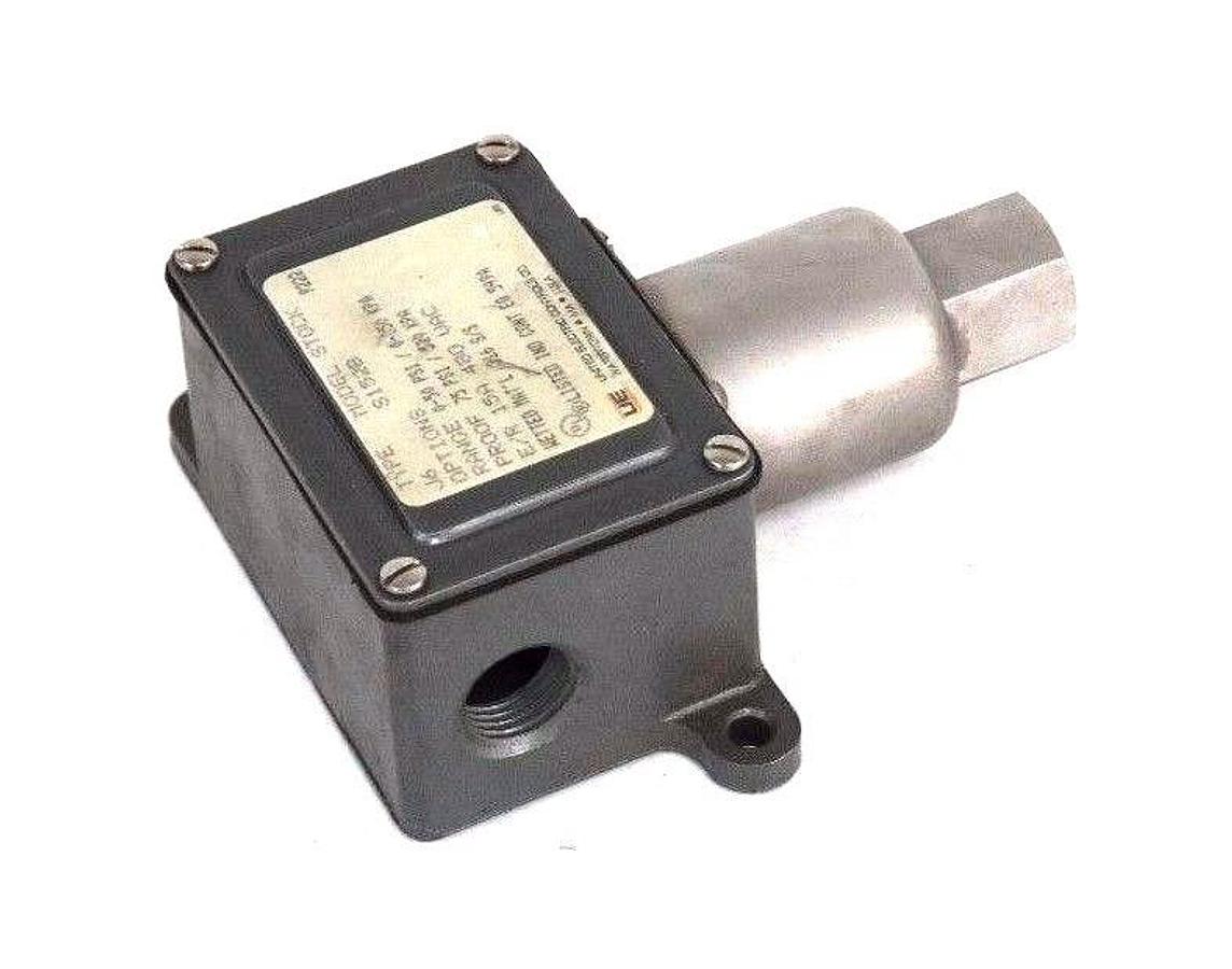 Used NEW UNITED ELECTRIC J6-S152B PRESSURE SWITCH J6S152B, 0-50PSI RANGE