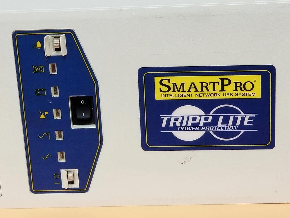 Used TRIPP LITE SMART-1050RM POWER SUPPLY 120VAC 60HZ 775W 1150VA IN. 120VAC 60HZ OUT