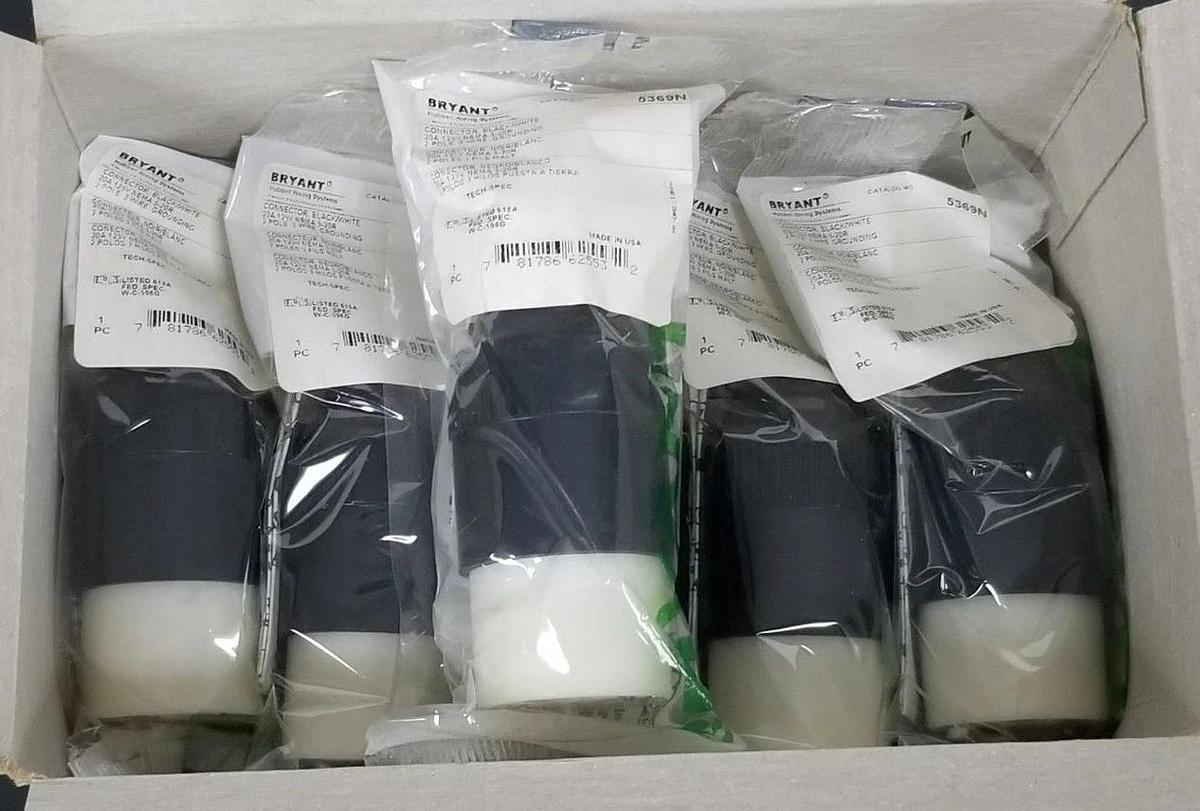 Used BOX OF 6 NEW BRYANT 5369N CONNECTORS BLACK/WHITE 20A 125V NEMA 5-20R 2P 3W