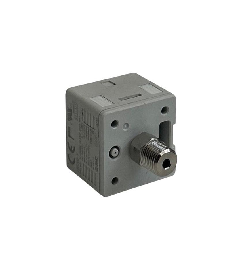 Used SMC ISE20B-V-01 / ISE20BV01 HIGH-PRECISION DIGITAL PRESSURE SWITCH PNP NSMP
