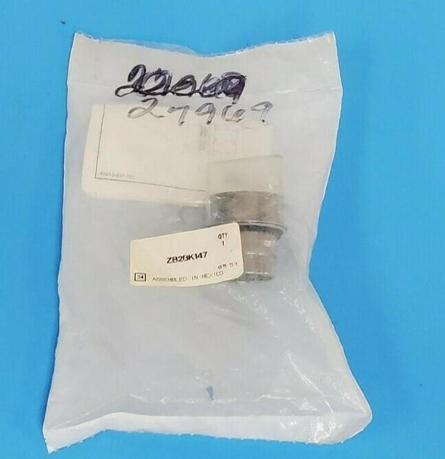 Used NEW TELEMECANIQUE ZB2BK147 SELECTOR SWITCH