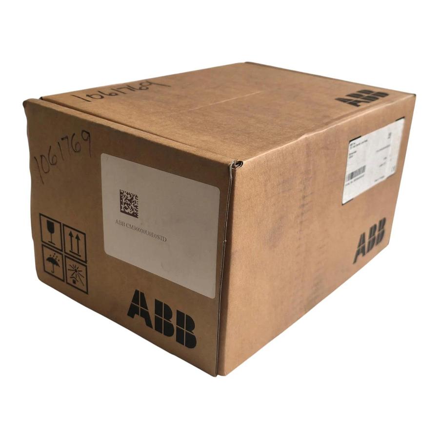 ABB ControlMaster CM30 PID Process Controller CM30/000U0E0/STD 1/4 DIN Loop NSMP