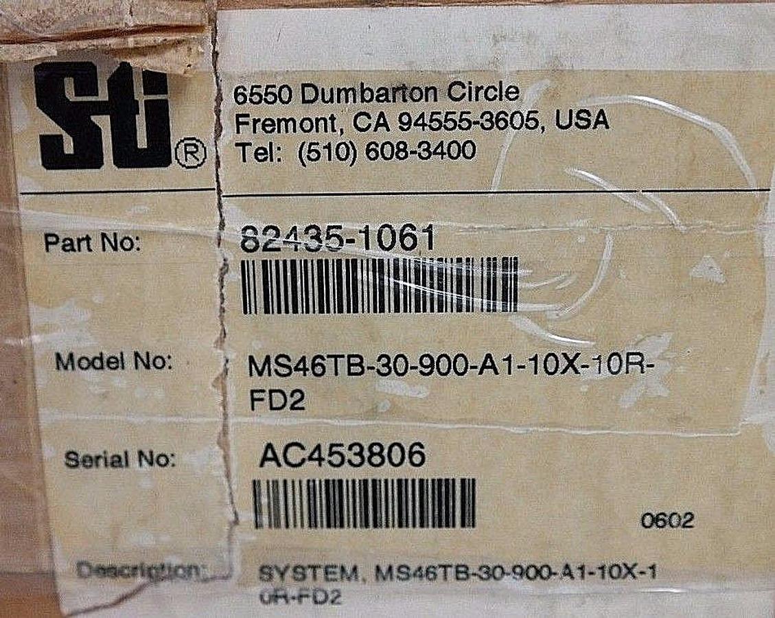 Used NIB STI LCM-A1A-FD2 LIGHT CURTAIN CONTROLLER 82436-0011 MS46TB-AC-WQD1A-FD2