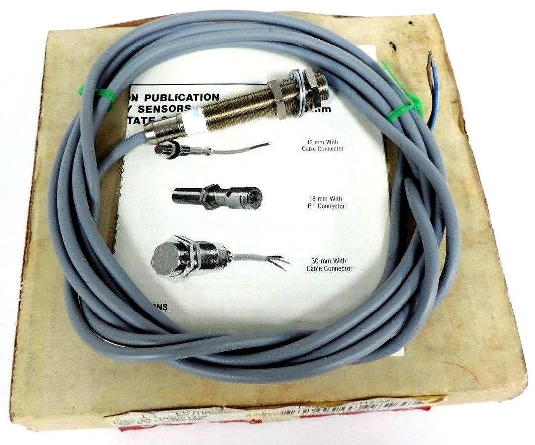 Used NIB CUTLER HAMMER E57MAL12A2 PROXIMITY SENSOR SERIES B1 12MM 90-250VAC