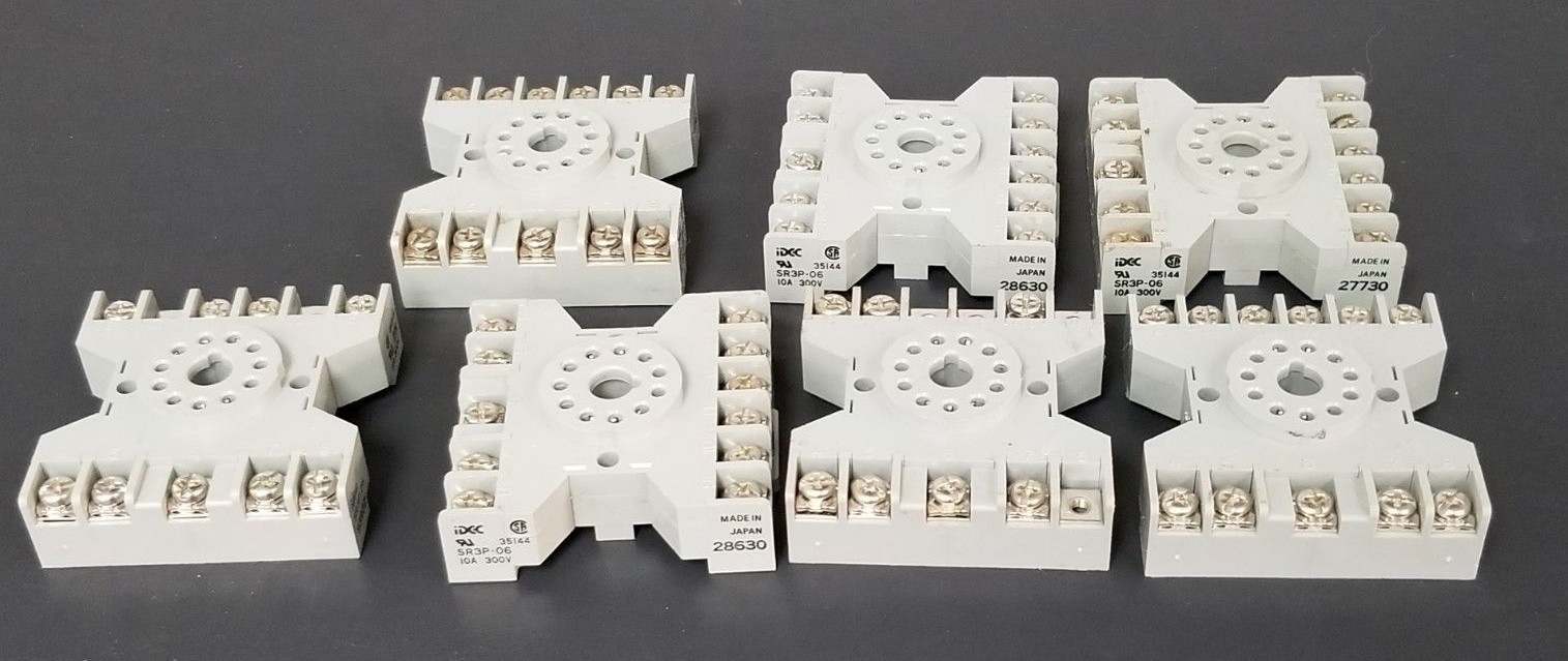 Used LOT OF 7 IDEC SR3P-06 RELAY BASES 10A, 300V, SR3P06