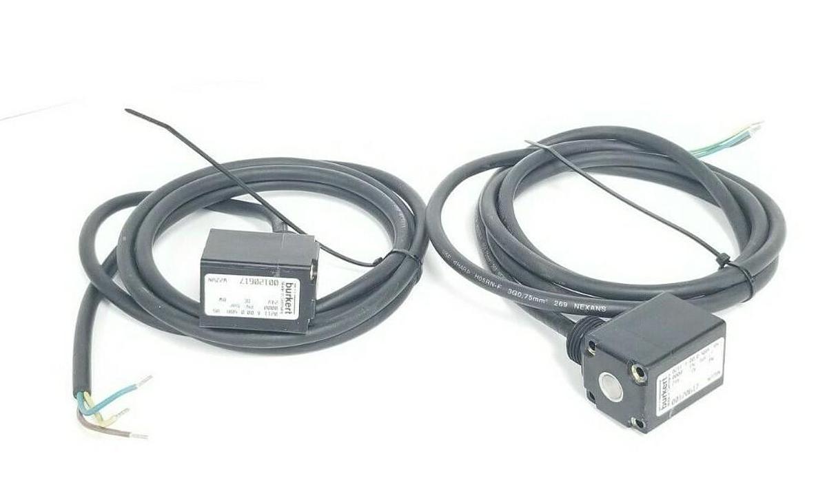 Used LOT OF 2 BURKERT 00120617 SOLENOID VALVE CONTROL HEADS 0211 A 00,0 NBR MS, 8W, 2
