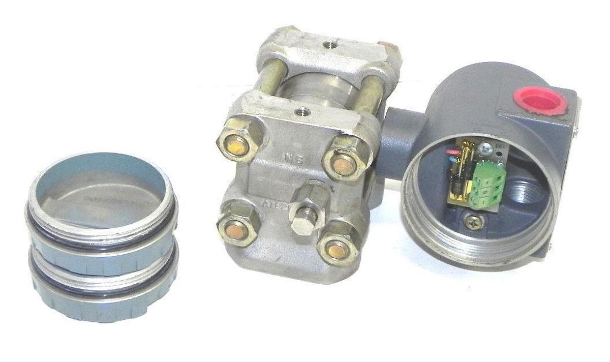 Used FOXBORO 843DP-A0V1SS-M ELECTRONIC TRANSMITTER 843DPA0V1SSM