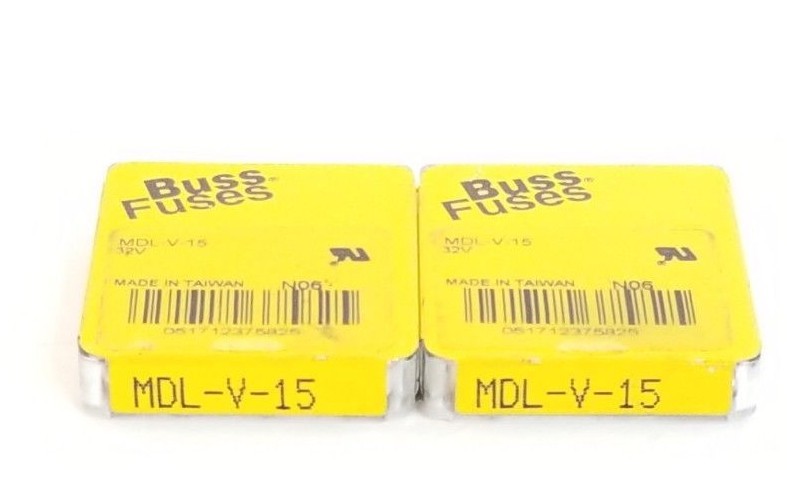 LOT OF 8 NEW COOPER BUSSMANN MDL-V-15 FUSES MDLV15