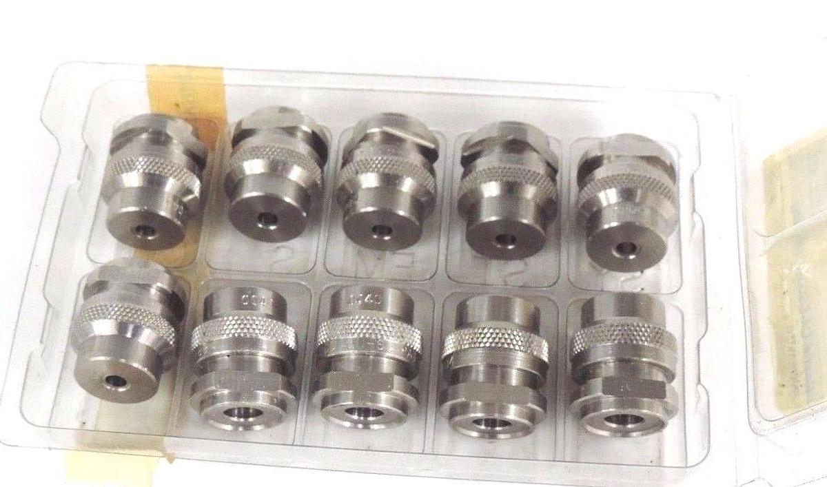 Used LOT OF 10 SPRAYING SYSTEMS QU-SS0040 NOZZLE TIPS HEX NEW