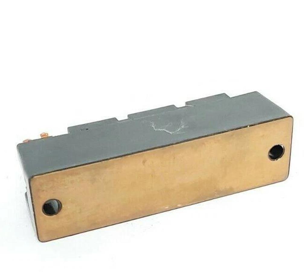 Used FUJI ELECTRIC EMGG31-08S POWER DISTRIBUTION BLOCK EMGG3108S