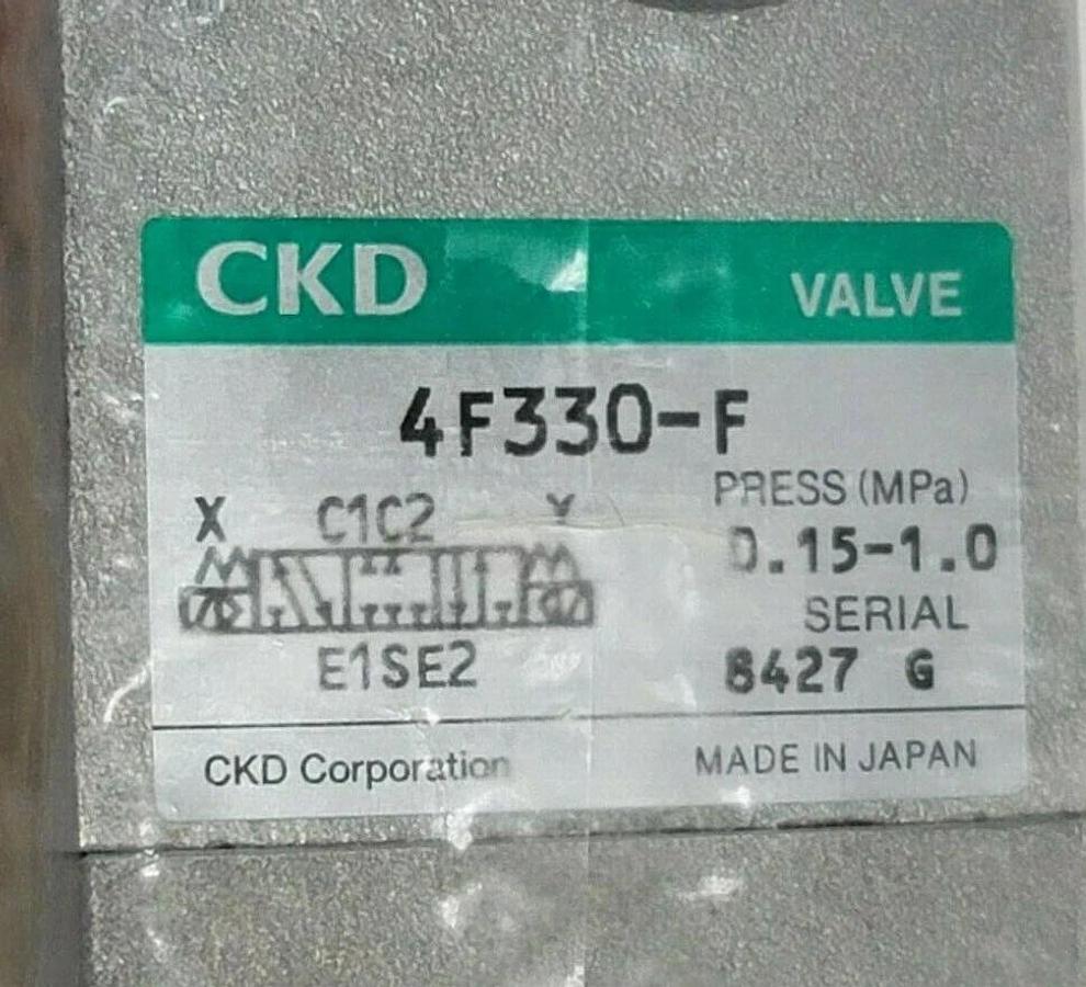 Used NIB CKD 4F330-10-F PNEUMATIC PILOT VALVE AC200V 4F33010F