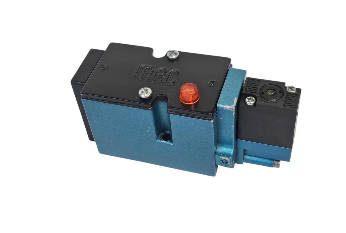 Used MAC 82A-AC-000-TM-DDAP-1DA / 82AAC000TMDDAP1DA SOLENOID VALVE 24VDC 5.4W
