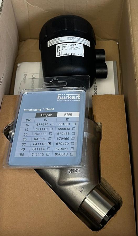 Used BURKERT 2000 A 32,0 PTFE VA / 00143458 PNEUMATIC ANGLE SEAT VALVE 2/2-WAY NSMP