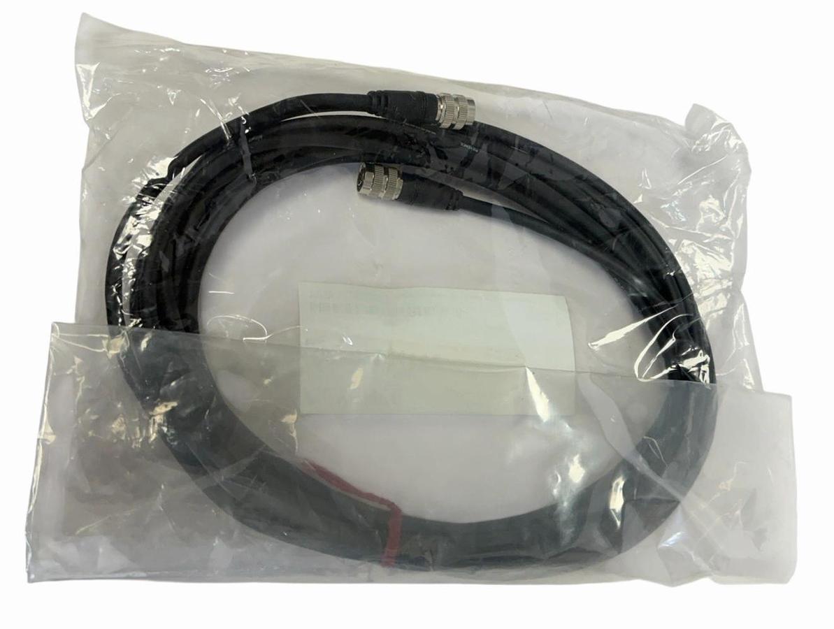 NEW KEYENCE OP-87904 SENSOR HEAD CABLE CORD SET 5M LENGTH OP87904