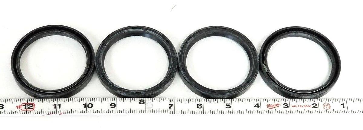 Used LOT OF 4 NEW NAK 60X74X10 SEALS