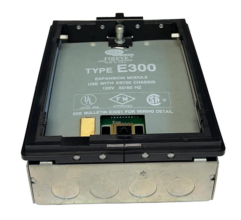 Used FIREYE TYPE E300 FLAME MONITOR EXPANSION MODULE 120V 50/60Hz USE WITH EB700 USNP
