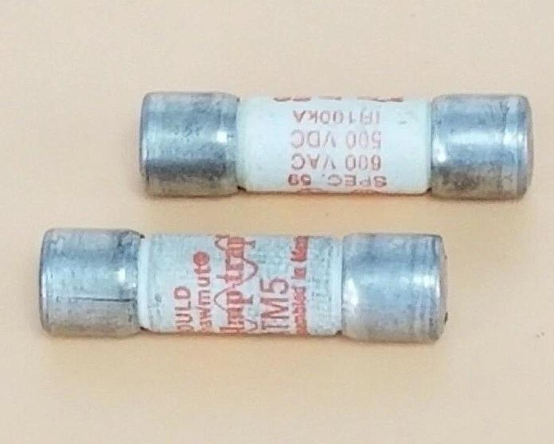 Used LOT OF 2 GOULD SHAWMUT ATM5 AMP-TRAP FUSES