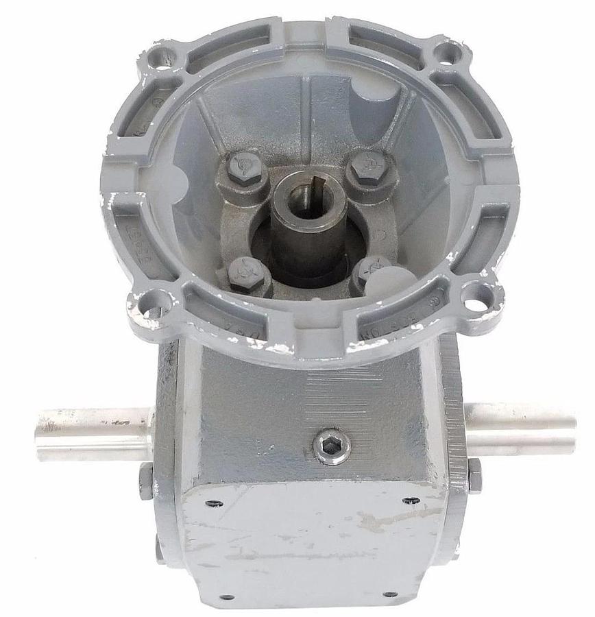 Used BOSTON GEAR F71815SB5H GEAR REDUCER 0.91 INPUT HP, 422 LB. INCH OUTPUT TORQUE