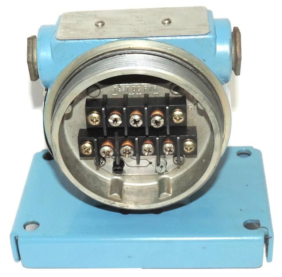 Used ROSEMOUNT 0444TR1U1A2NA ALPHALINE TEMPERATURE TRANSMITTER THERMOCOUPLE TYPE