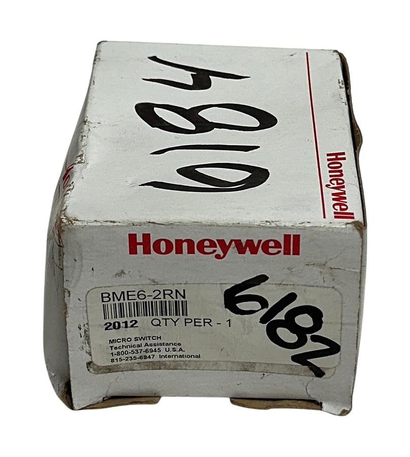 Used HONEYWELL BME6-2RN / BME62RN LIMIT SWITCH / TOP PLUNGER L324 L101 NSMP *READ
