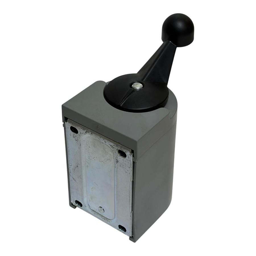 Used Square D 2601AG2 Reversing Drum Switch Series B NEMA 1 600VAC 2HP NEW SURPLUS