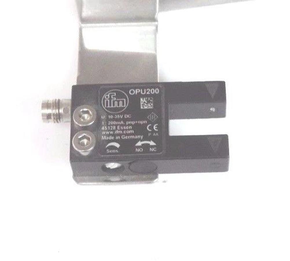 Used FESTO DRQD-B-16-180-Y-SRJ-A-AR-FW SEMI ROTARY DRIVE W/ SCHUNK 340010 GRIPPER