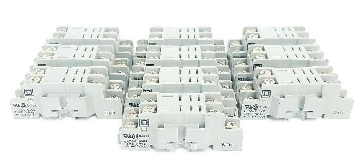 Used LOT OF 10 SQUARE D 8501NR42 RELAY SOCKETS 10AMP 300V