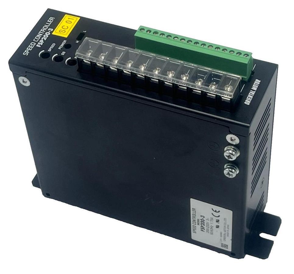 Used ORIENTAL MOTOR FSP200-3 Speed Controller 200-230V 3-Phase 1.75A VFD Inverter