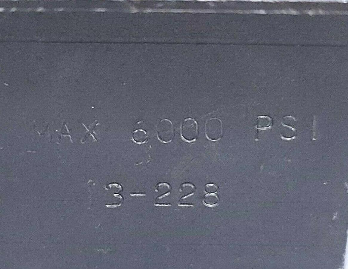 Used NEW PARKER BVHP08SSS1NA HIGH PRESSURE BALL VALVE