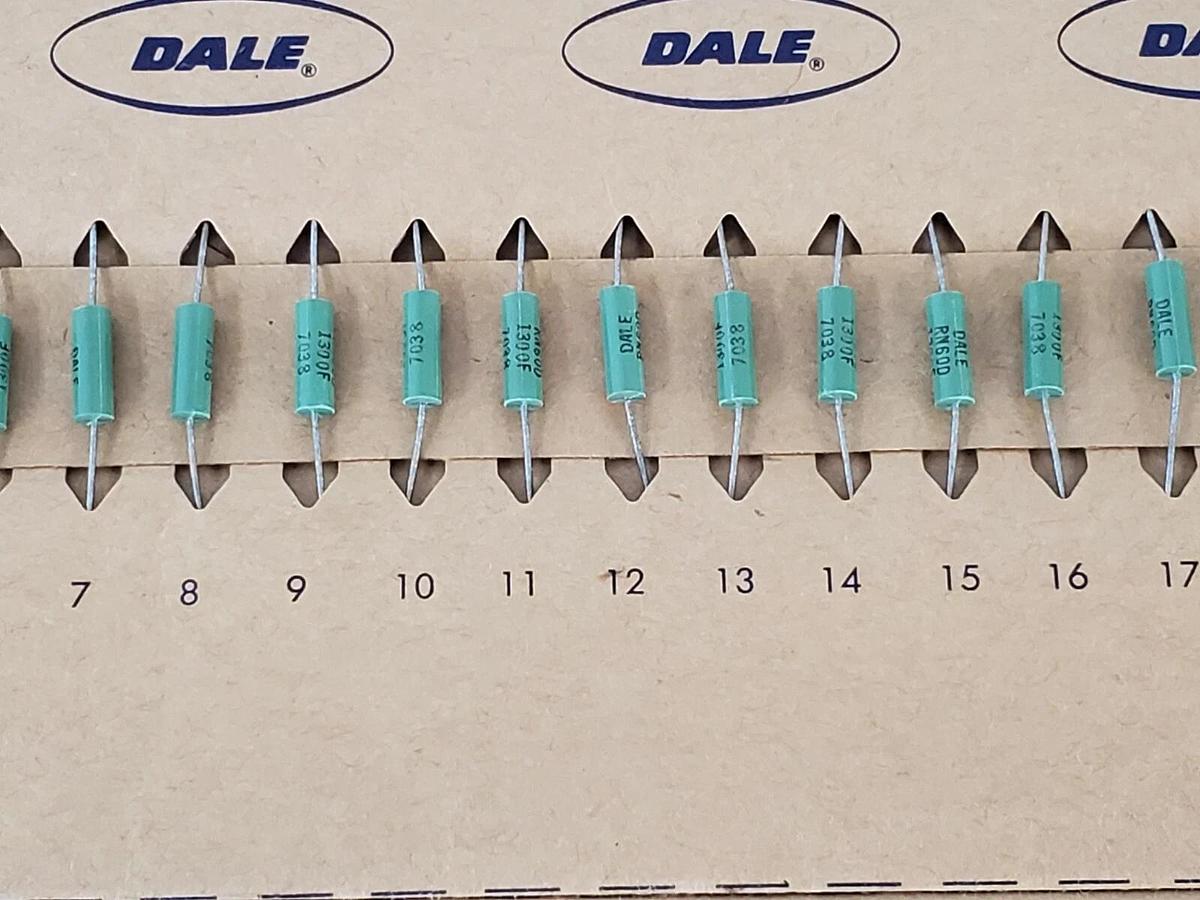 LOT OF 96 NEW DALE RN60D RESISTORS 1300F 7038 RN60D-1300F RN60D1300F