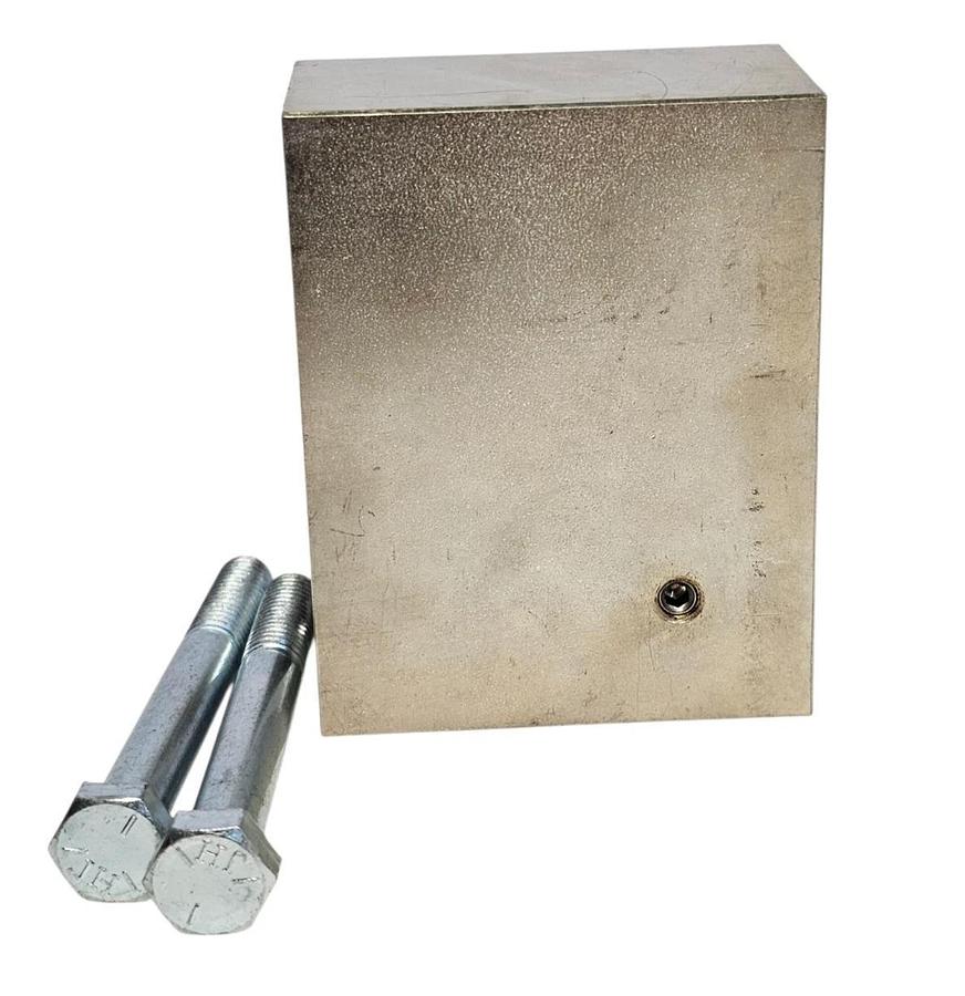 NEW TOMAHAWK 006835-A-A BEARING BLOCK ASSY 006835AA