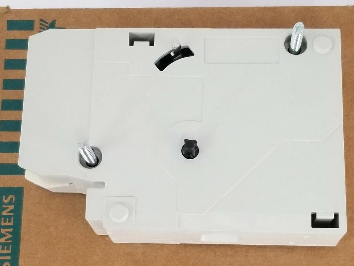 Used NIB SIEMENS 3VF9221-1KM10 AUXILIARY SWITCH / SHUNT TRIP 220-240VAC 50/60HZ