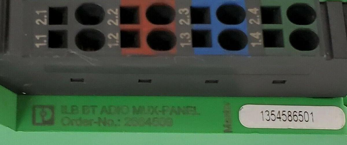 Used PHOENIX CONTACT ILB BT ADIO MUX-PANEL ORDER-NO. 2884509 HW/FW: 01/1.30 I/O BLOCK