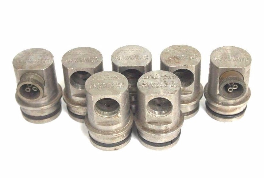 Used LOT OF 7 KING ENGINEERING CORP. TANK MOUNT FITTINGS PAT NO. 3.161.051