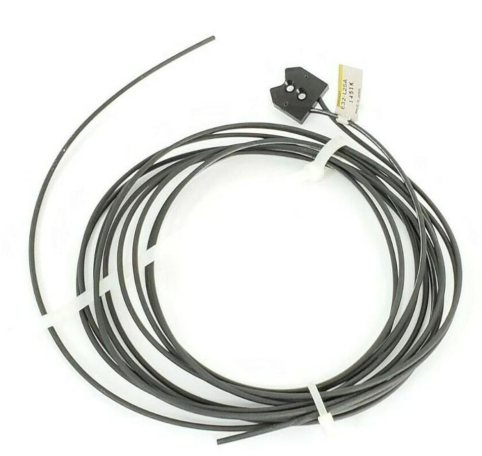 NEW OMRON E32-L25A EDGE SENS RT ANGL MOUNT, E32L25A
