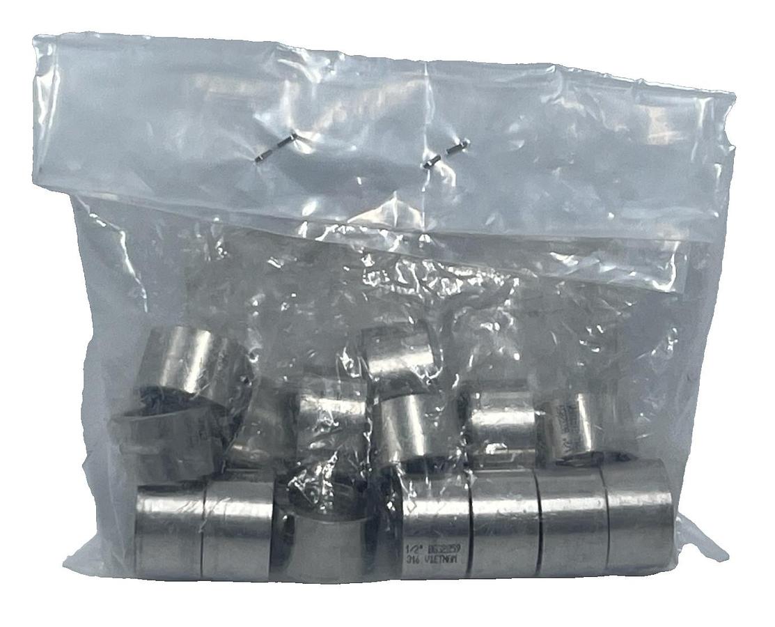 LOT OF 15 Murdock Industries 1/2" FNPT Half Couplings | 316 Stainless CL3000