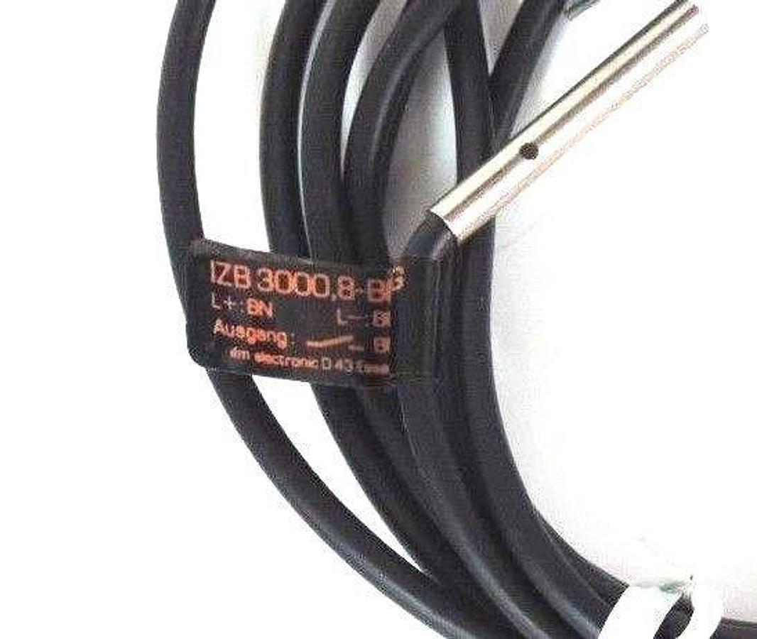 Used IFM EFECTOR IZB3000.8-BPOG INDUCTIVE PROXIMITY SWITCH 10-36VDC 0.8MM 200mA