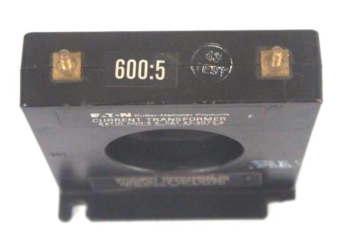 Used INSTRUMENT TRANSFORMERS INC 6SFT601 CUTLER HAMMER 42-3073-8 RATIO 600:5