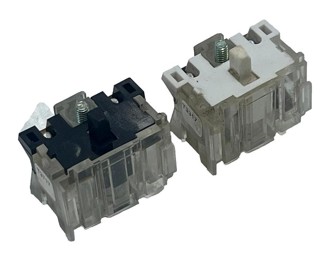 Eaton HT800 Series Contact Block Set - (1) HT8A NO & (1) HT8B NC - 30mm NEMA